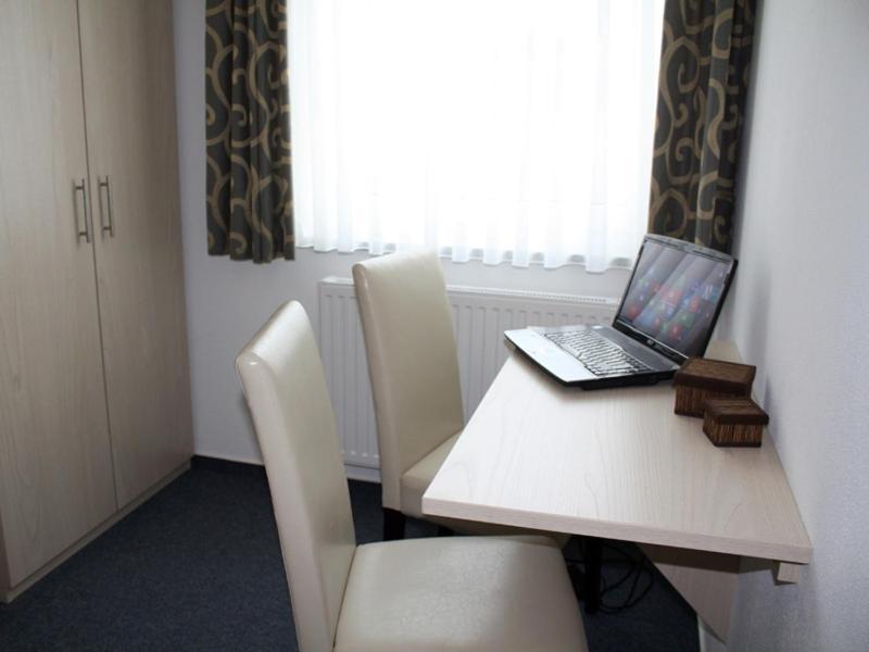 Pension Stadler Obertraubling Εξωτερικό φωτογραφία